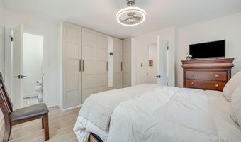 3662 VACATION Ln, Arlington, VA 22207