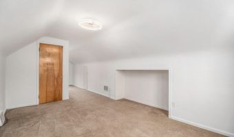 9885 Hubert Ave, Allen Park, MI 48101