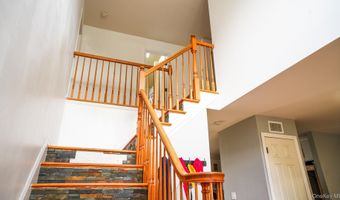 65 Williams Ave, Amityville, NY 11701