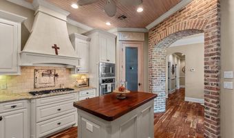 4704 Taldon Ln, Benton, LA 71006