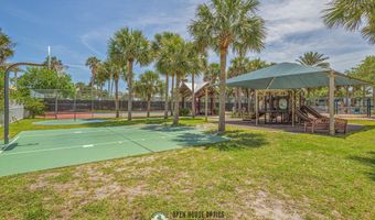 1766 BEACH Ave, Atlantic Beach, FL 32233