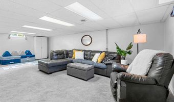2207 S GREENVIEW St, Appleton, WI 54915