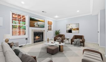 6645 MEDINAH Ln, Alexandria, VA 22312