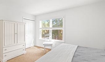 327 OAKWOOD St, Bethany Beach, DE 19930