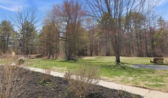 66 Lyford Rd, Brookfield, NH 03872