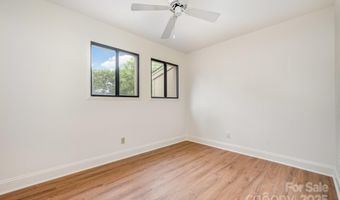 3709 Willow Point Dr, Charlotte, NC 28277