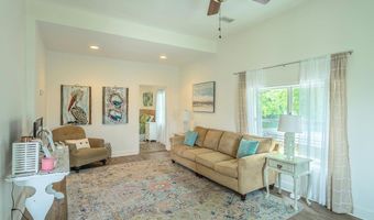 110 14th St, Apalachicola, FL 32320