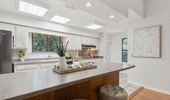 2058 BEACH Ave, Atlantic Beach, FL 32233