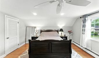 10 Mark Dr, Cranston, RI 02920