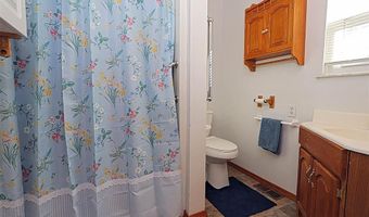 712 Duckett St, Advance, MO 63730