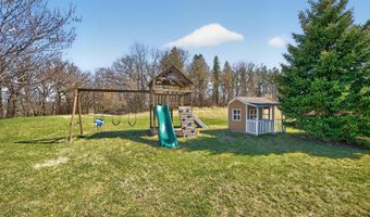 1442 30th St NW, Austin, MN 55912