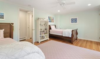 7 Waverly Rd, Darien, CT 06820
