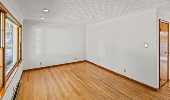 7 Hickerson Pl, Alton, IL 62002