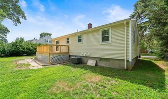 28 Wesleyan Ave, Warwick, RI 02886