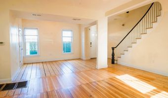 4-16 Humboldt Pl, Boston, MA 02127