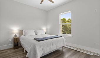 825 Larkspur Ln, Bay St. Louis, MS 39520