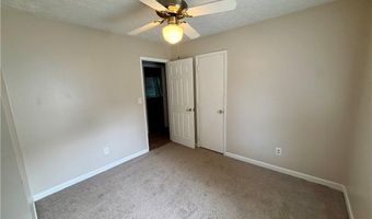 4668 Emerald Willow Dr, Acworth, GA 30101