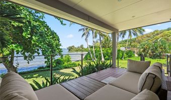 47-409 Kamehameha Hwy B, Kaneohe, HI 96744