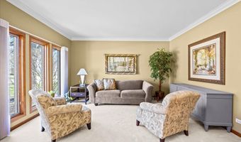 1928 N Ridge Ave, Arlington Heights, IL 60004