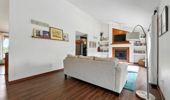 704 Redding Rd, Angola, IN 46703