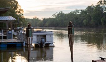 1758 Easons Bluff Rd, Baxley, GA 31513