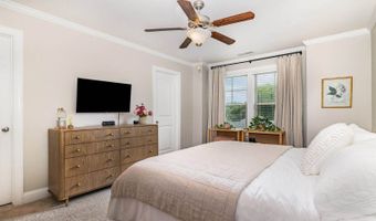 1405 Town Home Dr, Apex, NC 27502