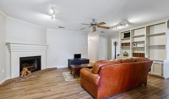 1614 Brookhollow Dr, Baton Rouge, LA 70810