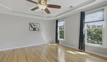 1748 Town Home Dr, Apex, NC 27502
