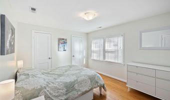 1604 N EDGEWOOD St, Arlington, VA 22201