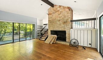 615 Glen Eden Ct, Aurora, OH 44202