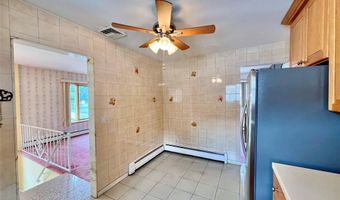 49 Lee Ave, Albertson, NY 11507