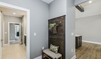 200 W Boxthorn Dr, Andover, KS 67002