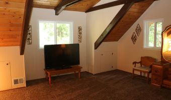 2047 Fifth Green Dr, Arnold, CA 95223