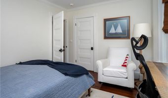 27 Mann Ave, Newport, RI 02840