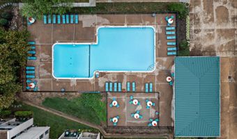 3 CANTERBURY Sq 402, Alexandria, VA 22304
