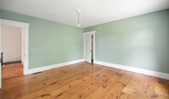 36 CHESTER St, Chester, NH 03036