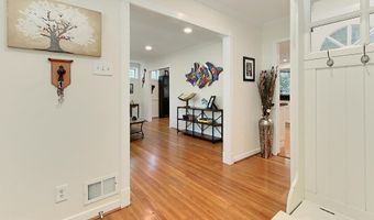 4605 VALERIE Ct, Annandale, VA 22003