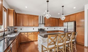 6284 Marlowe Ave NE, Albertville, MN 55301