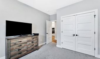 724 E Park Pl, Andover, KS 67002