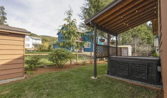 126 N Ocean Ave, Rockaway Beach, OR 97136