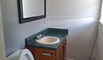 37 Faison St, Baxley, GA 31513