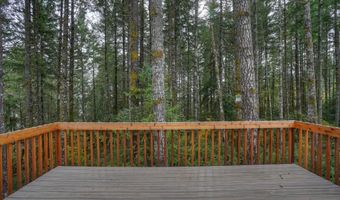 311 E Lakeland Dr, Allyn, WA 98524