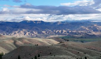 20894 Pioneer Ln, Bridgeport, OR 97818