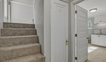 813 W 2ND Ave, Cheyenne, WY 82001