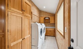 141 Lakewood Dr, Alton, NH 03810