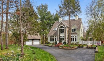9- A Obtuse Rocks Rd, Brookfield, CT 06804