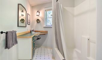 33823 SR 706 E 1, Ashford, WA 98304