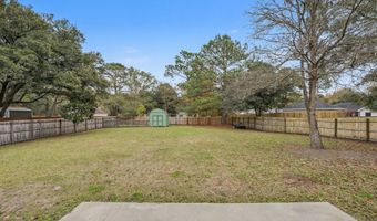 4 Shiney Leaf Ct, Beaufort, SC 29907