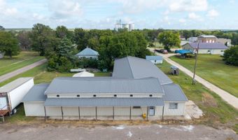 518 3rd Ave, Alton, KS 67623