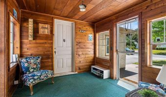 821 Adams St, Anoka, MN 55303